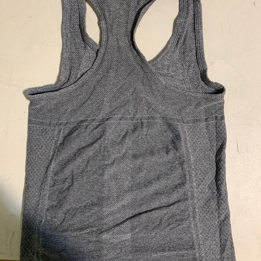 ☘️Lululemon like tank top trade for Megan! - Picture 2 of 2